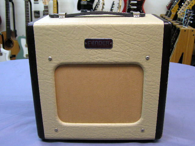 Fender Champion 600 – 神戸ギターショップ B-West
