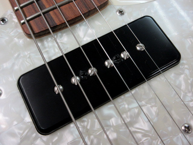 Fender Player Mustang 90 Pau Ferro / Olympic White – 神戸ギター